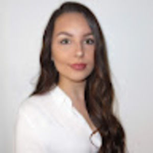 Meet your Posher, Olivia